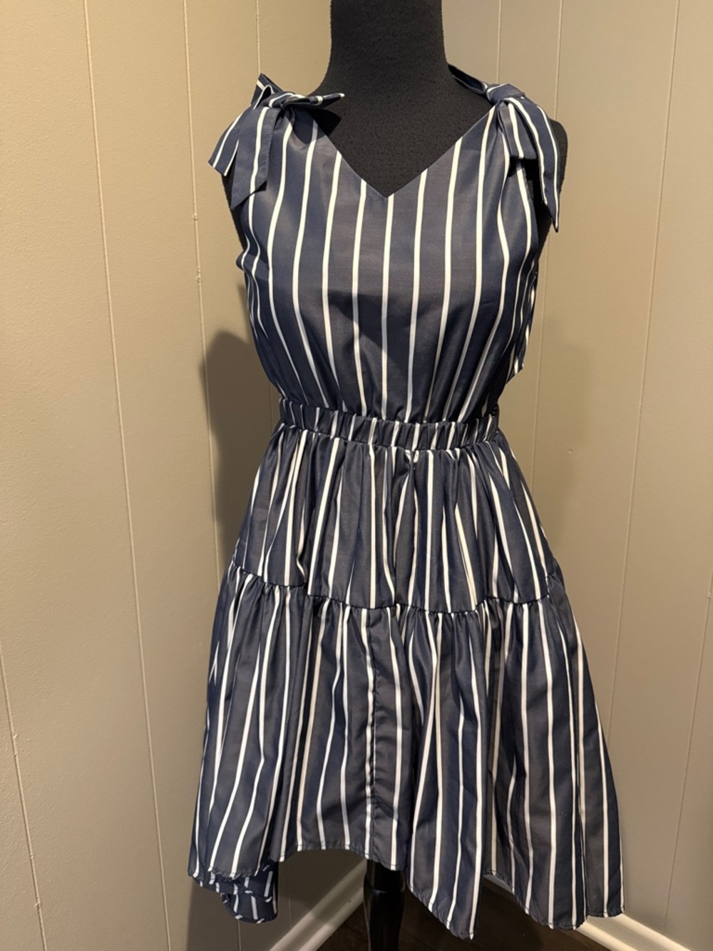 B40 Habitual Girl’s 14 Navy & White Striped Tie-Shoulder Tiered Dress